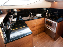 MOTOR YACHT & FLYBRIDGE　PRINCESS 43